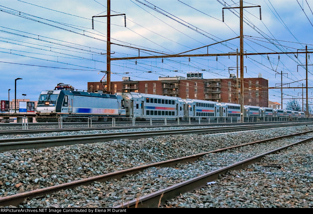 NJT 4634 on train 7857